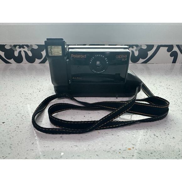 Vintage Polaroid Captiva SLR Instant 95 Film Camera Auto Focus - Picture 2 of 5